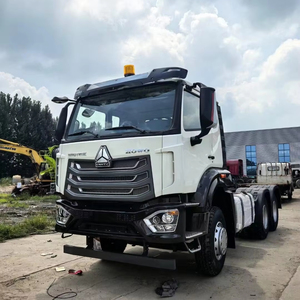 Camion tracteur logistique d'occasion Sinotruk Euro2 Diesel 6X4 à conduite à gauche HOWO 10 roues, capacité de charge 21-30T, 371 ch, caméra arrière 360° - Product Image 1