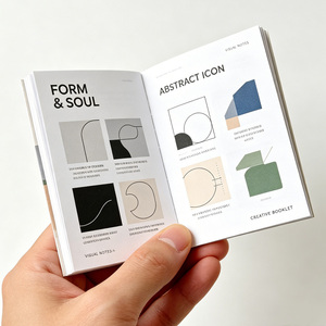 Livrets personnalisés pour couples, impression couleur, couverture souple, estampage à chaud holographique - Product Image 1