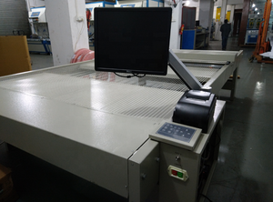 Macchina CNC Orizzontale Digitale Automatica a Infrarossi YT-208W per Misurazione e Calcolo di Pelli, per Calzaturifici e Stabilimenti di Conciatura - Product Image 6