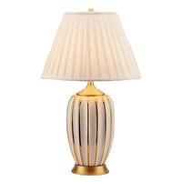 Lampe de table en céramique de style américain, luxe léger, simple, décorative pour chambre à coucher, salon, bureau et modèle moderne
