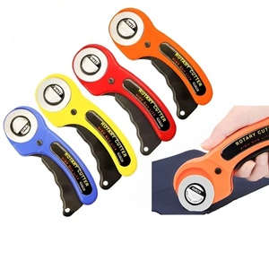 New 45mm Rotary Cutter <b>Set</b> Leather Craft Cutting Tool with Ergonomic Handle for Fabric Patchworking <b>Sewing</b> Quilting Crafting - Product Image 4