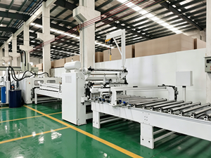 Ligne de laminage à chaud PUR - Machine de laminage de films PVC, PET, <span class=keywords><strong>CPL</strong></span> pour revêtements de sol en bois, panneaux muraux, portes d'armoires et de placards - Product Image 2