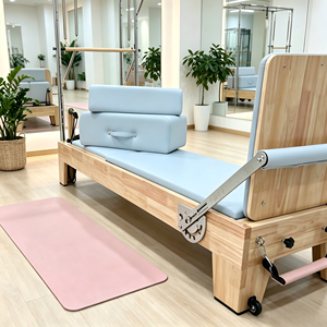 Reformer <span class=keywords><strong>Pilates</strong></span> en chêne à pied étroit avec tour et demi-piedestal, personnalisable avec logo, équipement <span class=keywords><strong>Pilates</strong></span> en chêne, vente en gros <span class=keywords><strong>pour</strong></span> fournisseurs de salles de sport - Product Image 6