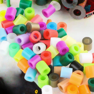 Cuentas de Plástico PE de 2.6mm para Manualidades, Juguetes Educativos de Rompecabezas, Más de 5001 Piezas, 1kg/bolsa, Venta al Por Mayor - Product Image 1