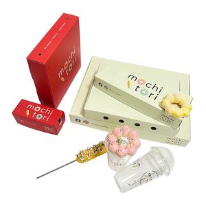 กล่องบรรจุภัณฑ์ขนมโมจิโดนัทแบบหรูหรา ผลิตจากกระดาษเกรดอาหาร ย่อยสลายได้ พิมพ์โลโก้ตามสั่ง ขายส่ง - Product Image 1