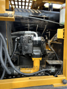 Offre Spéciale SANY SY95C SY155C Mini pelleteuse sur chenilles d'occasion Poids de fonctionnement de 9 tonnes Godet de pompe à moteur 1 an 2 tonnes - Product Image 5