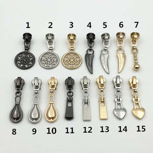 Custom Metal <span class=keywords><strong>Zipper</strong></span> <span class=keywords><strong>Puller</strong></span> Slider com Zip Pull para Vestuário e Sacos Características Marca Logo e Design Personalizável - Product Image 5