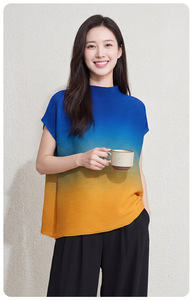 PY Geometric Print Pleated T-shirt Women Fashion Loose Casual Short Sleeve Stand Collar Plus Size <b>Compressed</b> 100% Polyester - Product Image 4