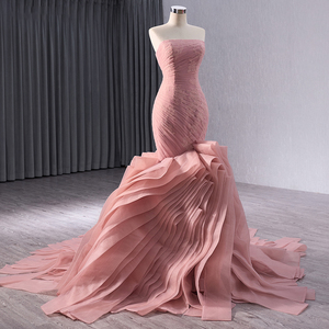 Robe de mariée et de soirée sans bretelles pour femme, longue avec traîne à volants, grande taille RSM241014 - Product Image 6