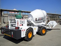 LUZUN Factory Hot Sale Mini 1m3 1.2m3 Bétonnière portative auto-chargeante