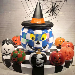 Sculpture de tête de citrouille en fibre de verre, décoration d'Halloween pour l'extérieur, personnalisable, directement de l'usine de Shenzhen - Product Image 2