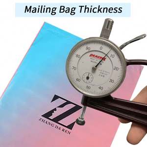 ถุงส่งของพิมพ์ลายไล่สีแบบเต็มรูปแบบ พร้อมโลโก้สั่งทำ กันน้ำ ผลิตจาก LDPE สำหรับส่งเสื้อผ้า - Product Image 3