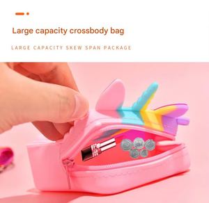 Vente flash - Pinceaux de maquillage en silicone souple pour femmes - Trousse de toilette de voyage - Pochette personnalisée avec logo - Fonction imperméable - Product Image 6