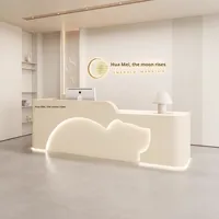Ensemble complet de comptoirs de réception en MDF style crème pour usage commercial dans les boutiques, les magasins de vêtements, les salons de beauté, les studios de yoga