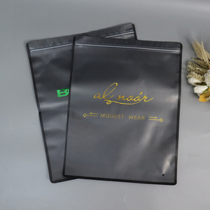 Mattierte Benutzerdefinierte Logo-Reißverschlussbeutel für Kleidung Unterwäsche Verpackung für T-Shirt-Verpackung Kleidungsstücke Ziplock-Beutel - Product Image 3