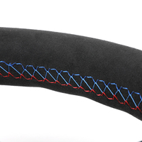 Volant sport M en cuir suédé avec garniture carbone et 4 branches, compatible avec la série F