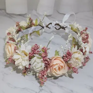 Copricapo floreale con fiori di rosa fascia floreale per capelli con fiori accessori per fiori artificiali corona di fiori sposa donne matrimonio Taira