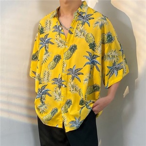Camicia da uomo con motivo a manica corta da uomo in cotone Rayon Casual con fiori e frutta da viaggio vacanza con logo personalizzato alla moda per uomo - Product Image 3