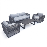 Conjunto de Sofás Modernos para Exteriores con Estructura de Aluminio y Detalles de Cuerda, Impermeables y Duraderos, de 4 Plazas, para Patio y Uso en Hoteles