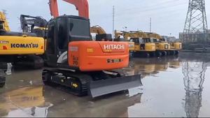 Excavadora Usada de 7 Toneladas en Buen Estado de Funcionamiento, Mini Excavadora Usada Hitachi ZX70 en Venta - Product Image 2