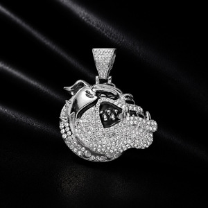 Liontin Perhiasan Bentuk Kepala Anjing Kreatif Terlaris, Dilengkapi dengan Kalung Rantai Cuban Hip-hop Berbahan Alloy Berlian - Product Image 3