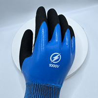 Gants isolants électriques en polyester 13 jauges 1000V avec double revêtement en mousse de latex pour une meilleure adhérence