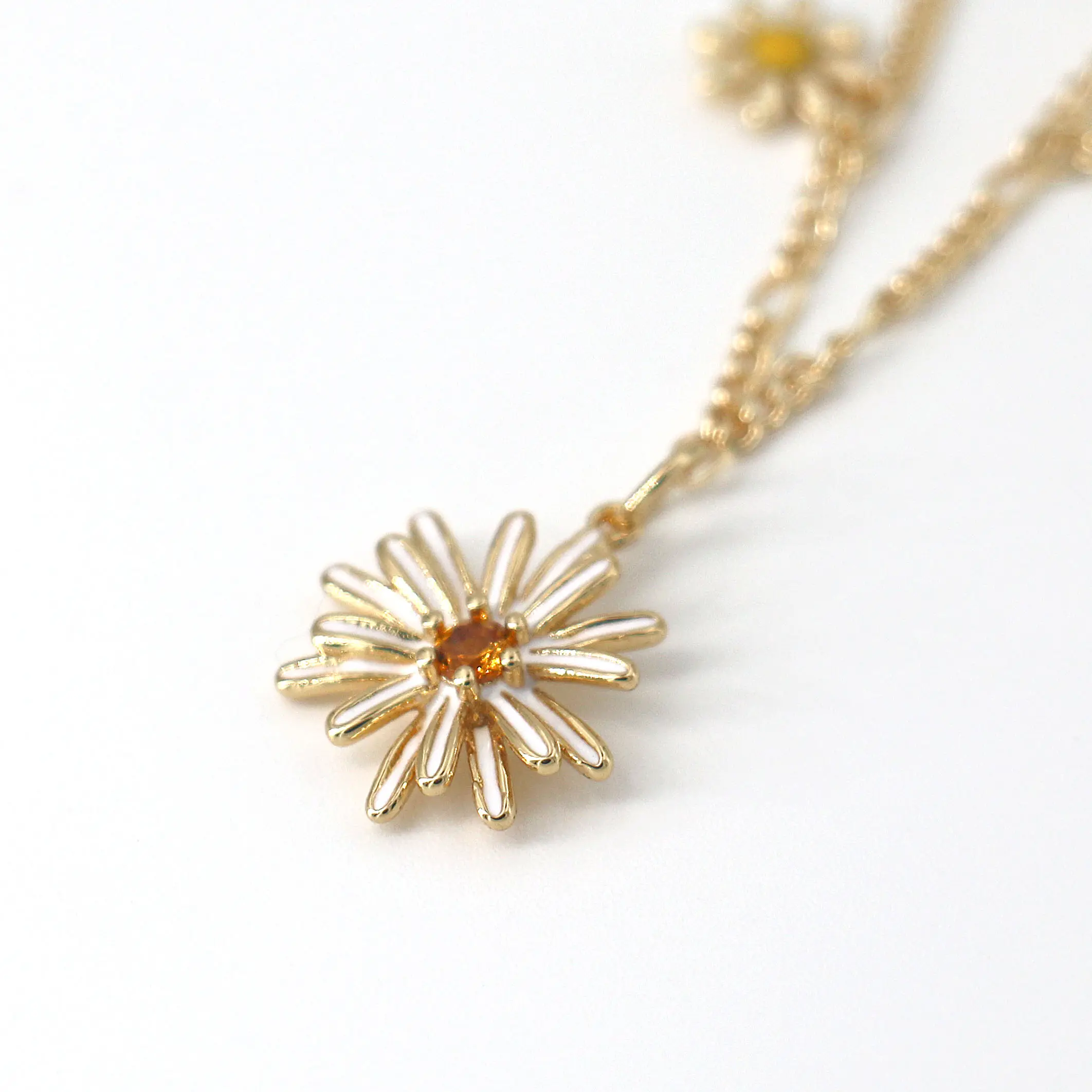 Cheap Factory Crystal  Rhinestone Women Jewelry Yellow Gold Flower Necklace