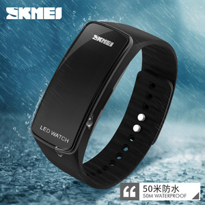 Skmei Led Watch Black Plastic Strap Digital Sports Watch Men Women Student Water Resistant Simple Fashion Bracelet Watch - Product Image 3