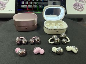 Écouteurs sans fil M195 TWS avec réduction de bruit, son Hi-Fi, ANC et charge Type C - Product Image 4