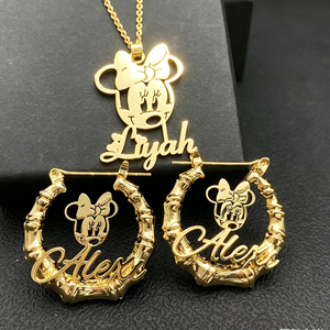 Ensemble de bijoux personnalisés <span class=keywords><strong>Minnie</strong></span> Mouse, collier avec plaque nominative en acier inoxydable et boucles <span class=keywords><strong>d</strong></span>'oreilles en bambou, cadeau de bijoux adorable pour les enfants - Product Image 3