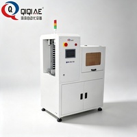 Chargeur automatique de cartes de circuits imprimés à aspiration sous vide, contrôle PLC entièrement automatique par écran tactile, système de rail universel à taille réglable pour usine SMT
