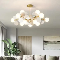 Lustre en verre et fer multicolore au design nordique moderne, luminaire suspendu pour salon, salle à manger, chambre à coucher