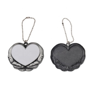 DIY Design Pet Paw <span class=keywords><strong>Tag</strong></span> Logo Personnalisé Amour dans les Mains Aile Pendentifs Suspendus Sublimation Forever in My Heart Car Hanger - Product Image 3