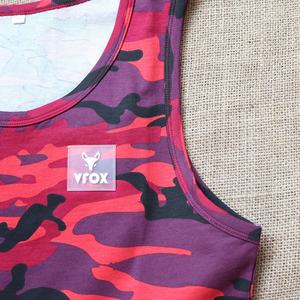 Canottiera mimetica rossa classica stampata su stampa personalizzata, canotte da uomo in maglia traspirante per attività all'aperto Casual per ragazze - Product Image 3