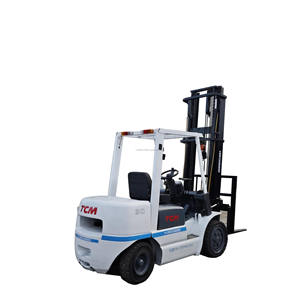 Chariot élévateur TCM FD30 Diesel d'occasion de 3 tonnes Chariot élévateur de seconde main en bon état avec produit Offre Spéciale à 2 étages avec moteur diesel central - Product Image 1
