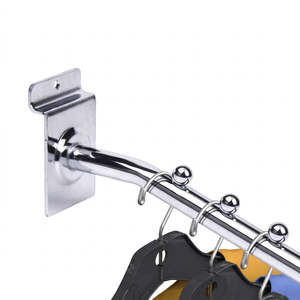 Portants à vêtements en métal chromé, écologiques et légers, pour murs à lattes, durables, pour magasins - Product Image 1
