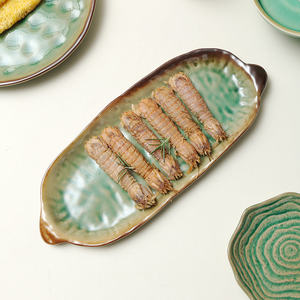 Assiette de service ovale en céramique, glaçure craquelée verte, style Wabi Sabi, vaisselle artisanale pour les fêtes - Product Image 4