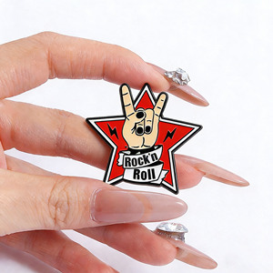 <span class=keywords><strong>En</strong></span> gros, Broches <span class=keywords><strong>en</strong></span> émail et épingles de revers <span class=keywords><strong>en</strong></span> métal, thème groupe de rock punk rétro, musique, guitare, rock and roll, pour les amateurs de rock souhaitant exprimer leur individualité - Product Image 2