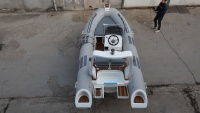 Bateaux pneumatiques semi-rigides (RIB) en Hypalon et fibre de verre de 480 cm (16 pieds) avec toit ouvrant et moteur hors-bord, pliables, en aluminium, pour la pêche - À vendre