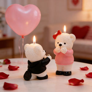 Moule en silicone Ours Mignon pour bougies en résine et plâtre d'aromathérapie – Décoration de dessin animé adorable pour anniversaires - Product Image 2