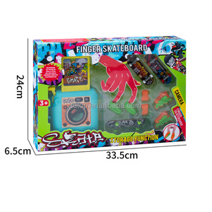 Mini <span class=keywords><strong>Skateboard</strong></span> de Poche Populaire avec Plateau en Plastique et Jeu de <span class=keywords><strong>Skatepark</strong></span>, Cadeau Idéal pour Enfants de 5 Ans et Plus, Unisexe - Product Image 5