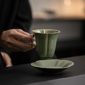 Yue Kiln Celadon Vintage <span class=keywords><strong>taza</strong></span> de té hecha a mano Oficina té Infusor <span class=keywords><strong>taza</strong></span> de café <span class=keywords><strong>con</strong></span> posavasos Set <span class=keywords><strong>taza</strong></span> - Product Image 2