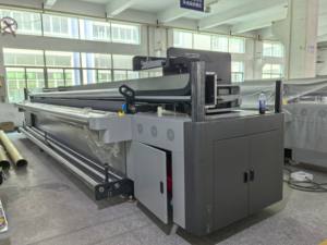 Impresora UV de Gran Formato de 5m de Rollo a Rollo para Película Flexible para Exteriores, <span class=keywords><strong>Precio</strong></span> de Fábrica Lanqi - Product Image 3
