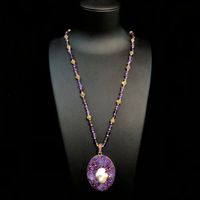 Collier en bambou avec neuf billes de cuivre violet, améthyste, cristaux tchèques et incrustations de perles d'imitation – Tendance, unique, haut de gamme