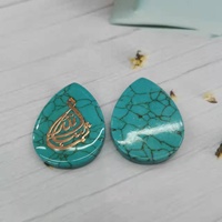 DIY takı bulma için özelleştirilebilir desenler, şekil ve metin ile turkuaz taş kolye