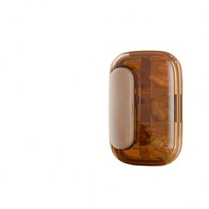 Mini boîte de rangement portable à 4 compartiments, organisateur de voyage d'une journée, forme carrée avec ouverture, petite boîte à pilules en PP - Product Image 4