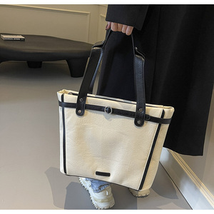 Sac fourre-tout tendance pour femme en cuir blanc avec bordure noire - Product Image 6