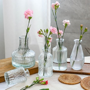 Mini <span class=keywords><strong>vase</strong></span> en verre cristal de luxe, vente en gros, ensemble de bouteilles d'aromathérapie, vases pour centres de table de maison - Product Image 3