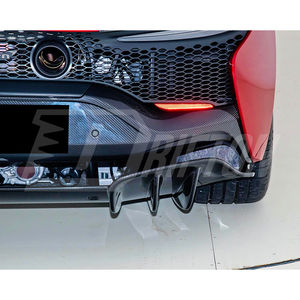 Panel central del parachoques trasero de fibra de carbono completamente expuesto para McLaren Artura - Product Image 5