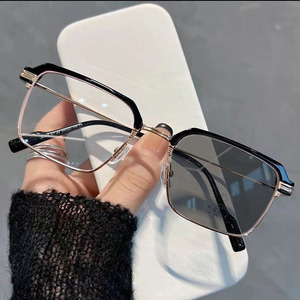 卸売クラシックメンズスクエアフォトクロミックサングラス眉毛長方形ヴィンテージ近視フォトクロミックとアンチブルーライトメガネ - Product Image 5